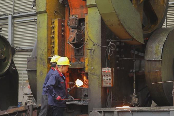 新乐网架配件车间